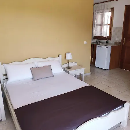 Ενοικιαζόμενα Διαμερίσματα Άρτεμις Apartment *